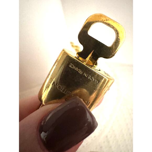 Louis Vuitton LV 319 Lock With Key Chain Necklace - Picture 4 of 8